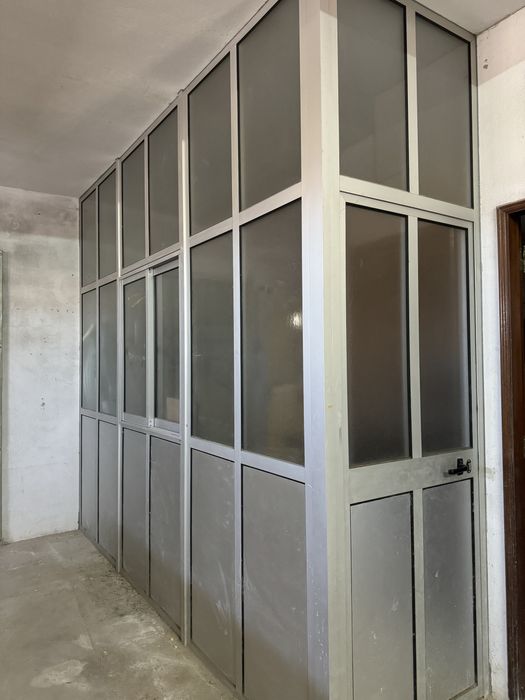 Divisoria em alumínio para quarto ou escritorio