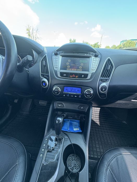 Hyundai tucson 2.0D Automat