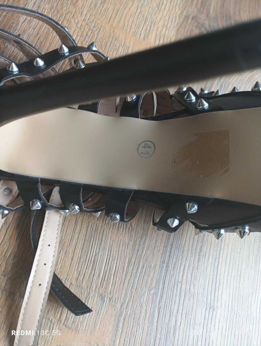 SZPILKI NA Platformie  Z Ćwiekami