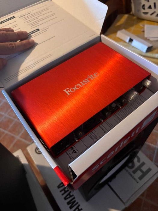 Focusrite Scarlett 2i4