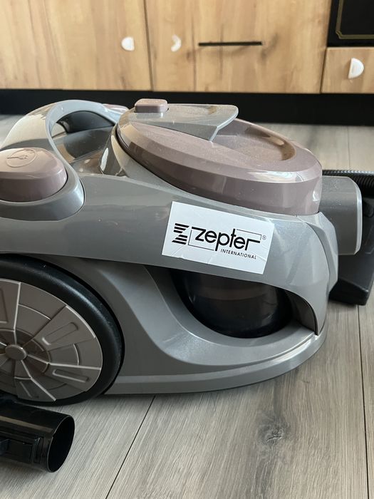 Новый пылесос zepter