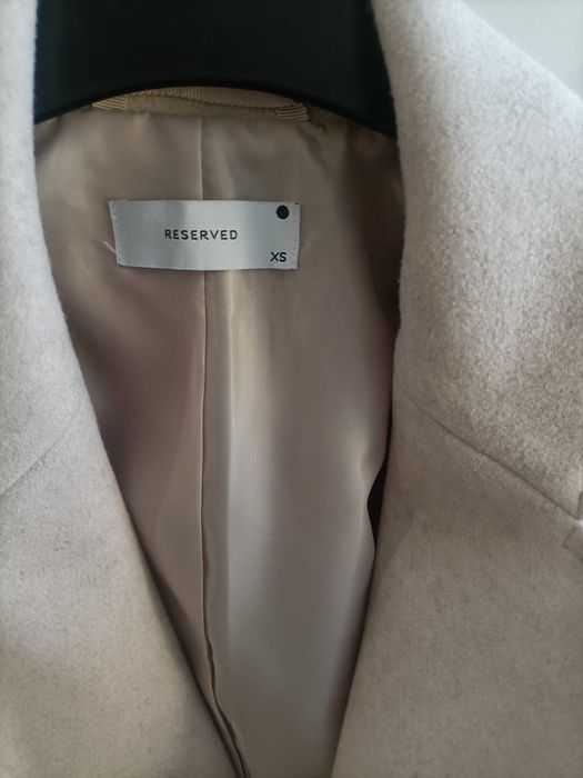 Reserved płaszcz jasny melanż XS