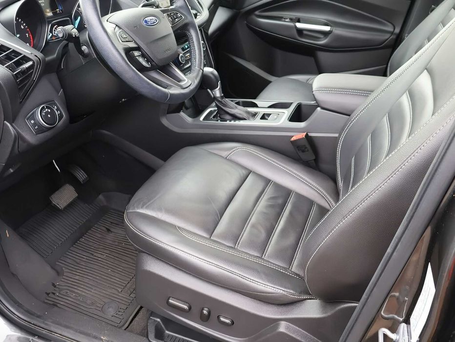 Ford Escape Titanium      2018