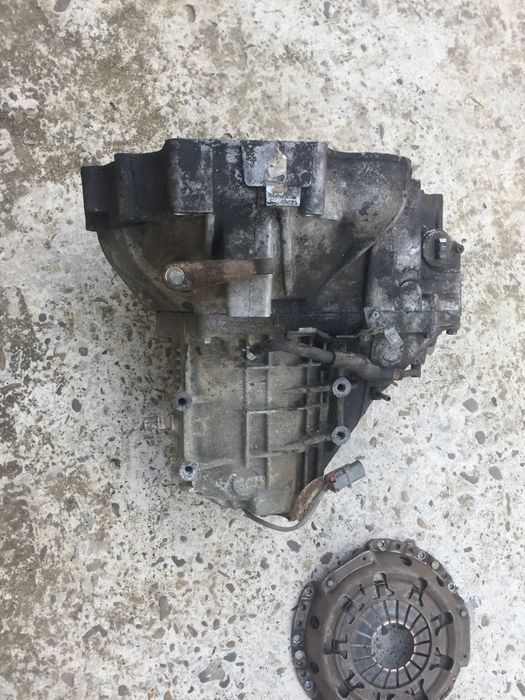 КПП сцепление Nissan Primera P11-144 2.0td