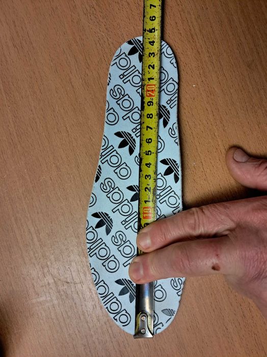 Детские Кроссовки adidas  38 размер стелька 24см