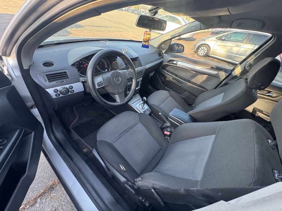 Продам Opel Astra h 2006 року 1.6 бенз