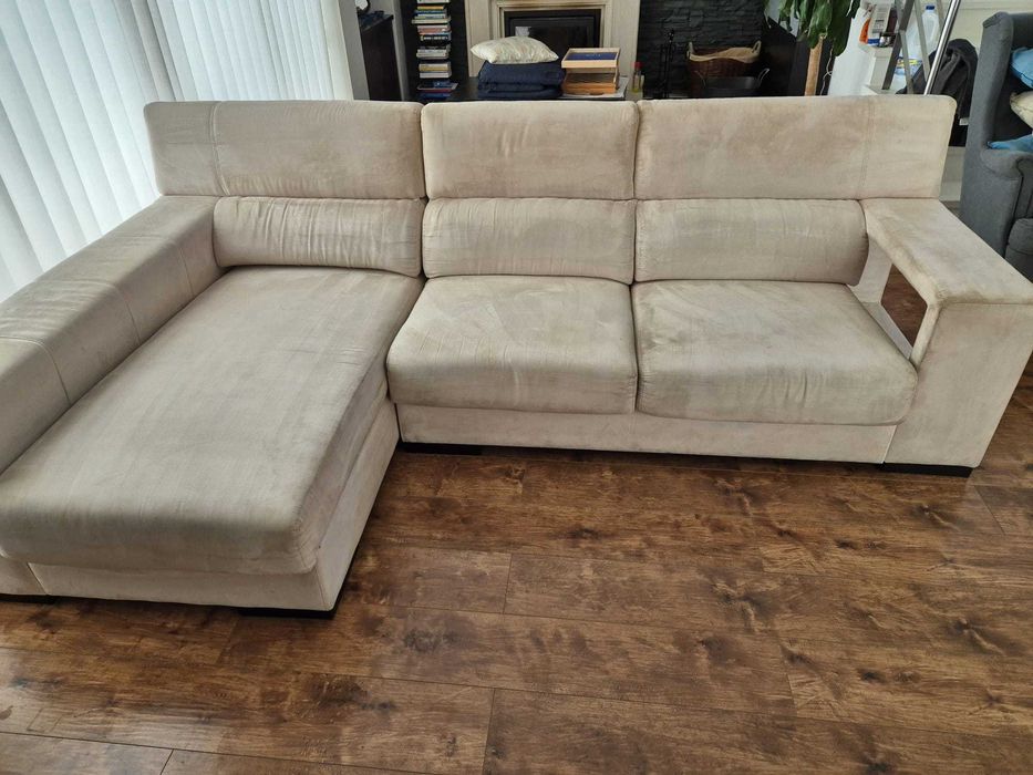 Sofá 4 lugares com chaise longue