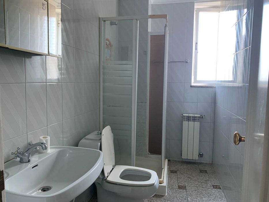 Arrendo apartamento  t3 a estudantes, totalmente mobilado, na rua Poeta Alberto Miranda em Vila Real