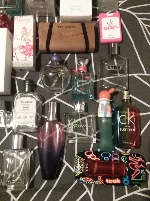 Perfumy butelki opakowania