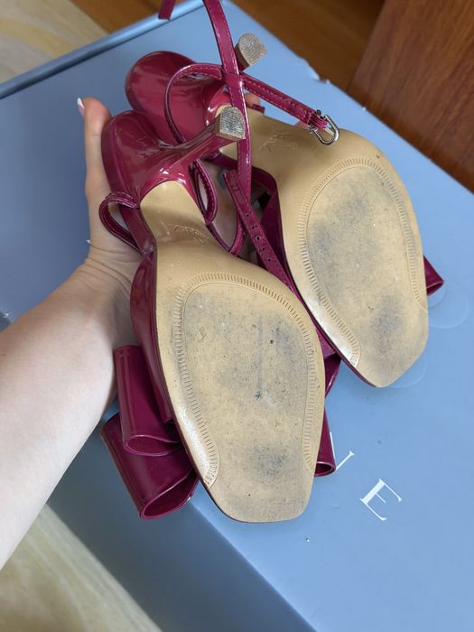 Босоніжки Zara з бантом бордові