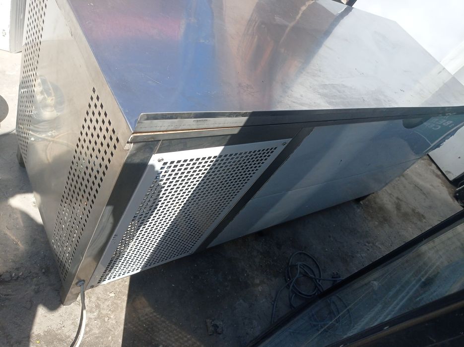 Холодильный стол 186 см Италия