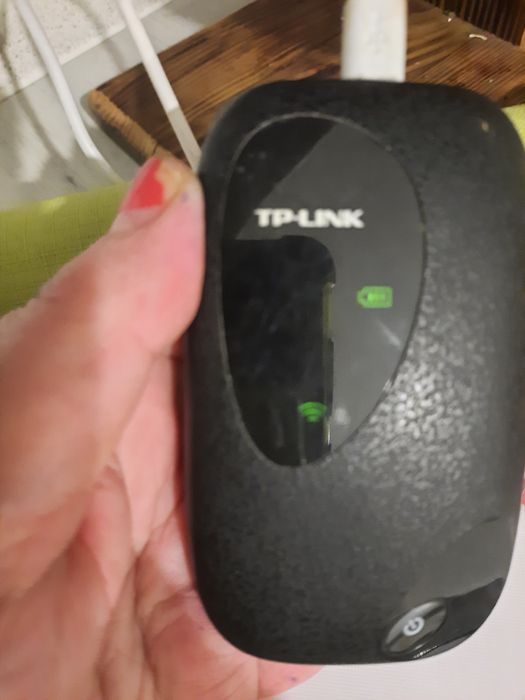 Тр-link роутер для роздачі  вайфай.  Робочий.