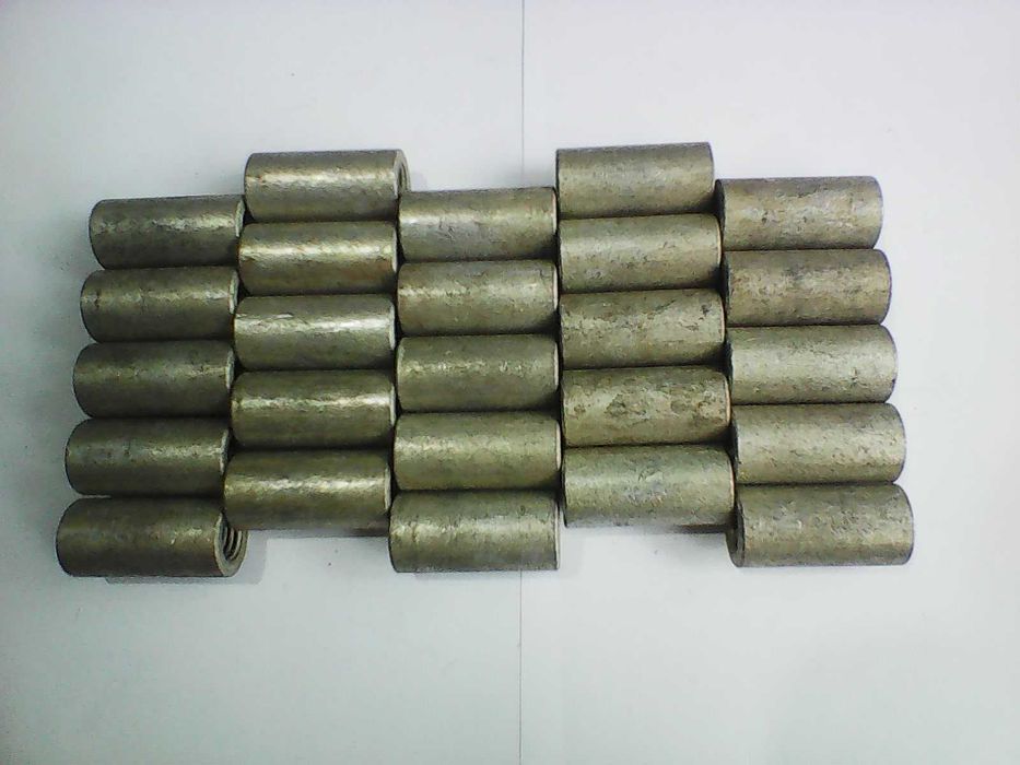 TULEJA dystansowa gwintowana 45 x 22 ; M - 14