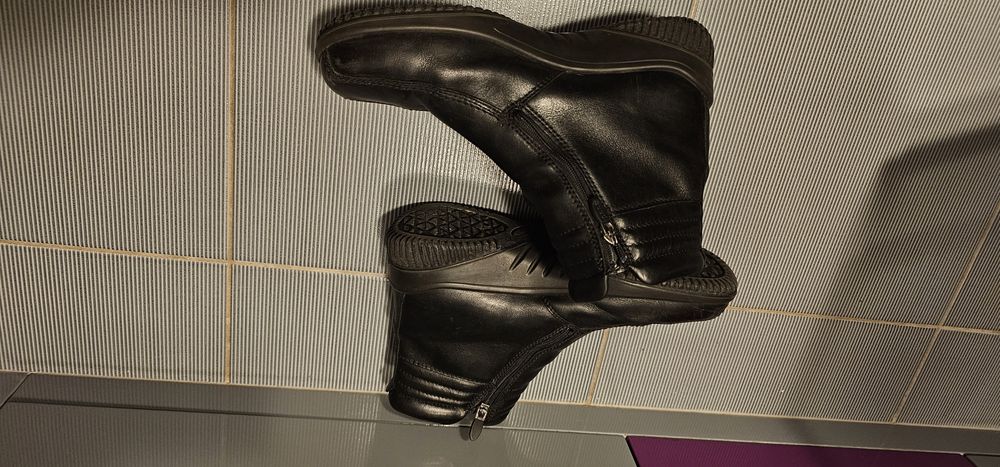 ECCO skórzane damskie buty rozmiar 39 wkładka 25cm stan bardzo dobry