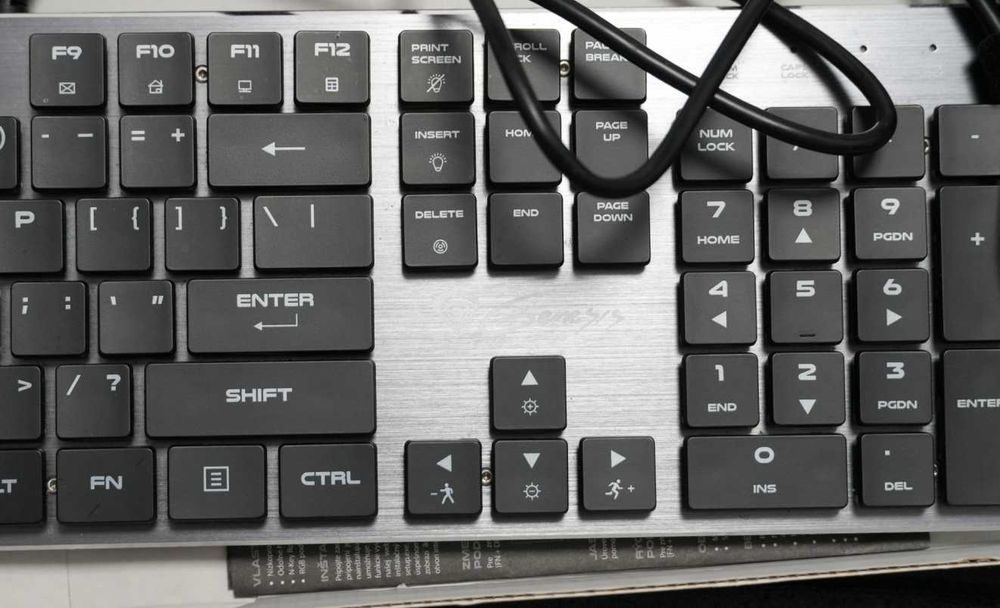 Klawiatura mechaniczna Genesis Thor 420