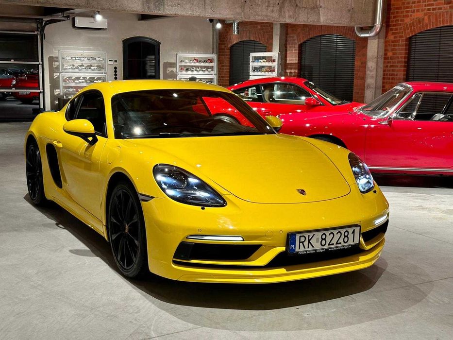 Porsche 718 Cayman