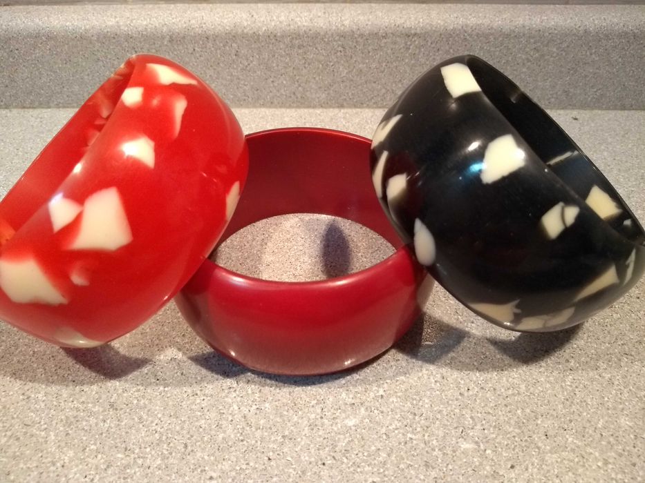 Pulseiras novas para senhoras
