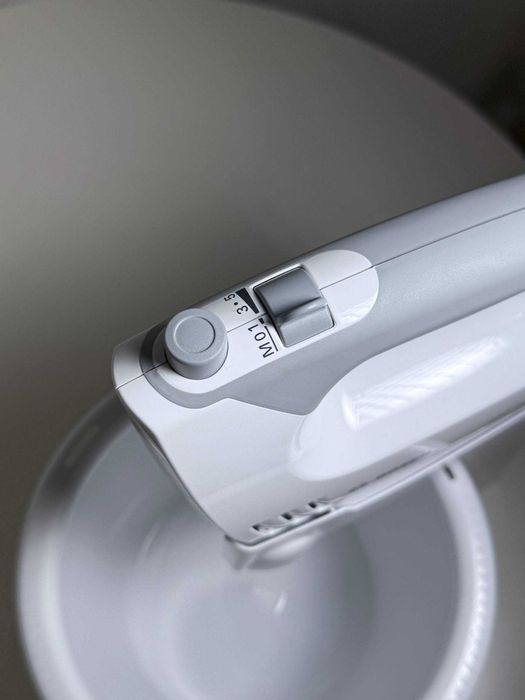 Batedeira com Taça BOSCH MFQ36460 ErgoMixx (450W - 3L)