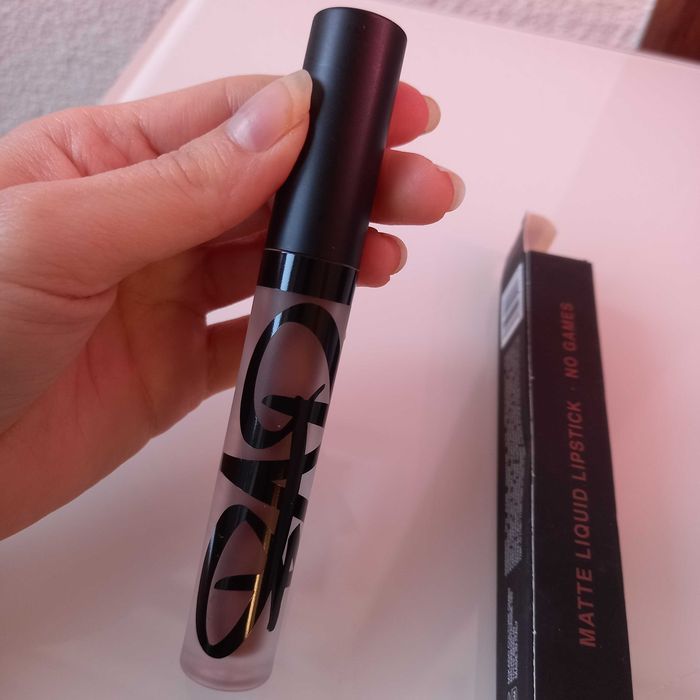BAD Matte Liquid Lipstick No Games pomadka matowa