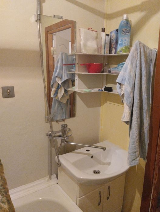 Здам окреммй будинок на Крошні, на короткий термін