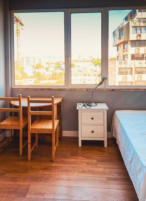 Quartos para alugar em zona de prestigio - Campo Grande/Alvalade