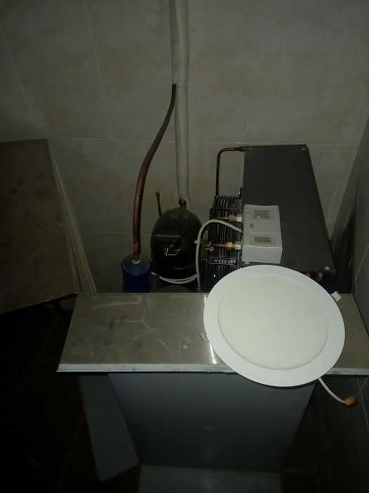 Продаж комерційного приміщення з холодильною камерою. Борщагівка.