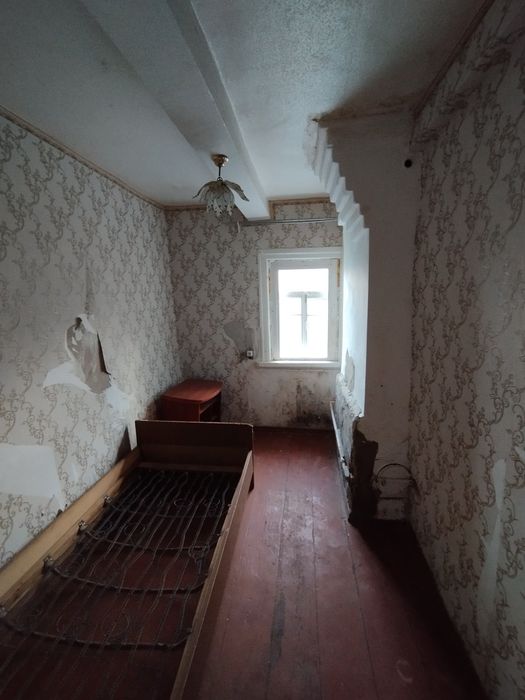 Терміново продам пів будинку