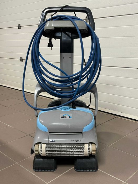 Aspirador de Piscinas Dolphin Zenit 15