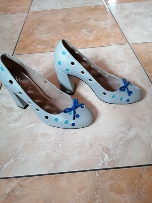 Piękne błękitne buty