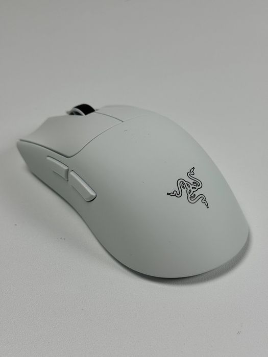 Бездротова ігрова миша Razer Viper V3 Pro White (‎RZ01-05120200-R3G1)