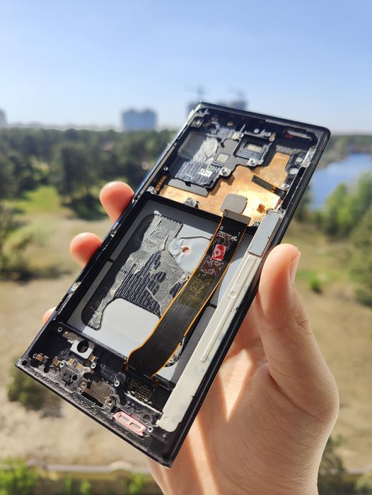 Дисплей Samsung note 20 ultra не повністю справний