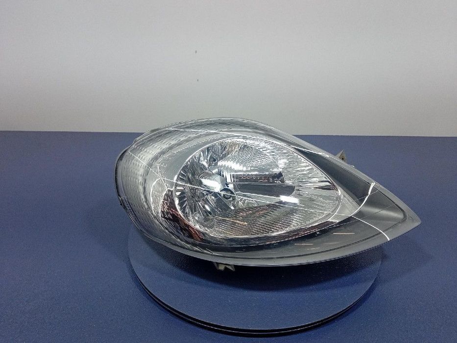 OPEL VIVARO A TRAFIC II REFLEKTOR PRAWY PRZEDNI PRZÓD EU 7700311372