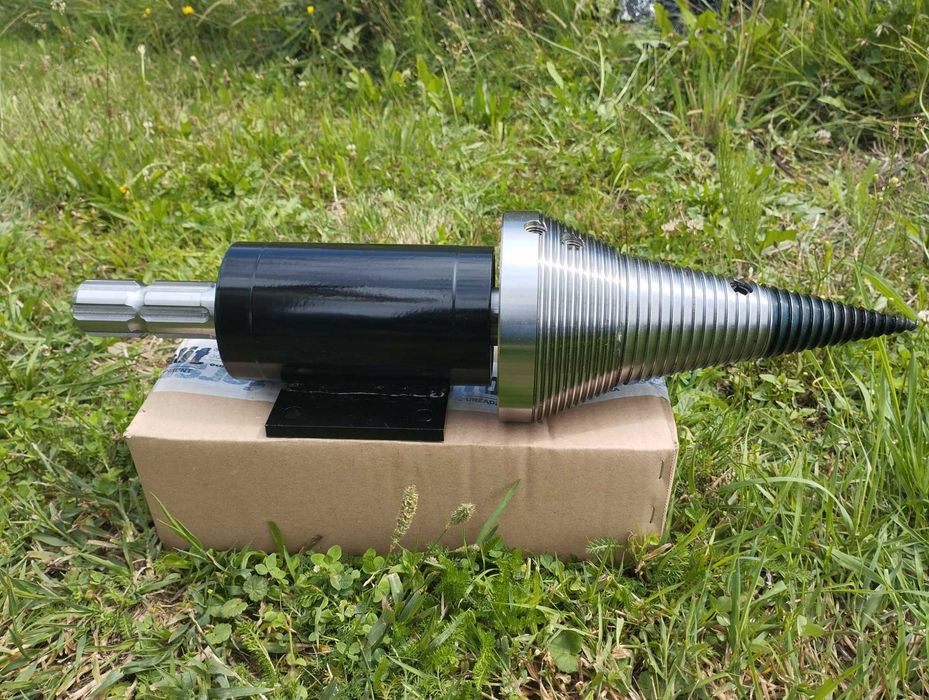 Łuparka świdrowa WOM / świder do drewna do ciągnika 125mm