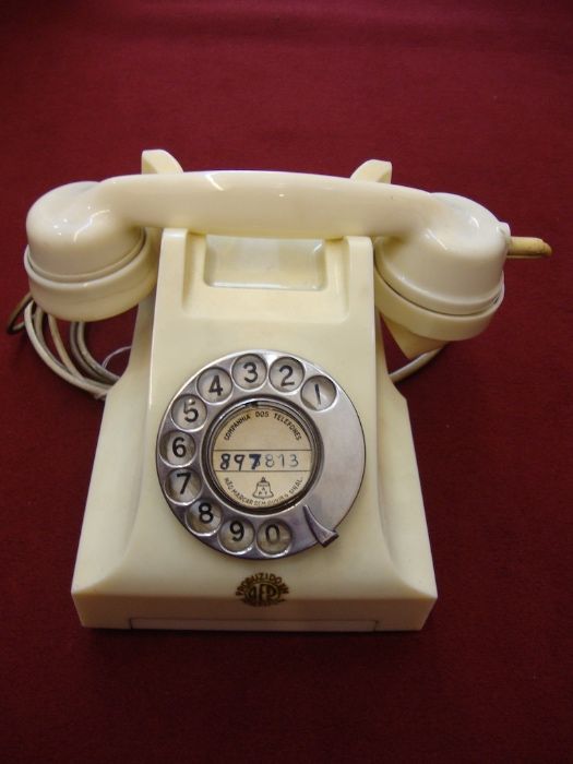 Telefone antigo