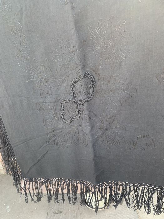 Хустка вовняна нова дууже давня