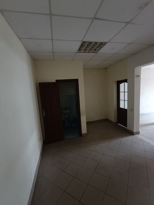 Продаж комерційного приміщення( магазину)