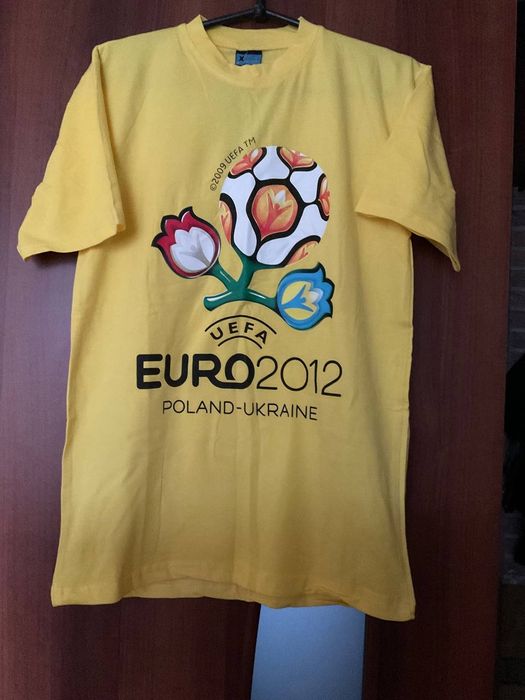 euro 2012 - купити чоловічий одяг - Ціна на OLX.ua