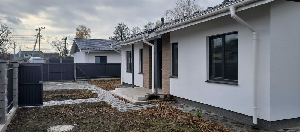 Продаж будинку 102 м2 в центрі с. Зазим'я. (без %) Бров. р-н (Є-Оселя)