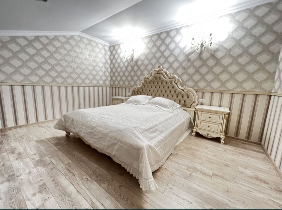 3-кімнатна, 2-рівнева на Щасливому.  ВЕЛИКА 120м2.Дизайнерськи ремонт