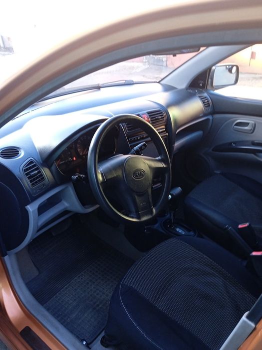 Продам автомобіль KIA Picanto 2005 року
