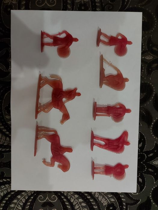 Солдатики пластмасові ,рожеві