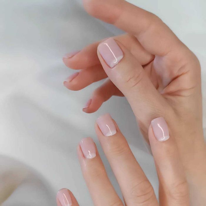 Манікюр+Гель лак+укріплення /Нарощування нігтів /Педикюр.