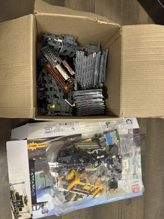 Продам Lego потяги