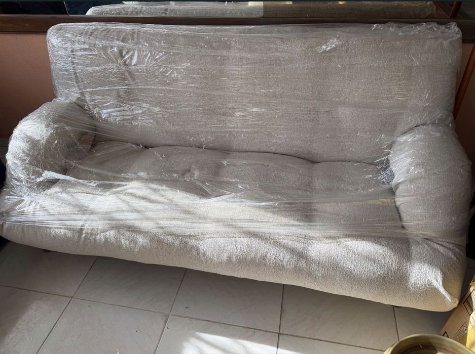 Sofa-cama (em bom estado)