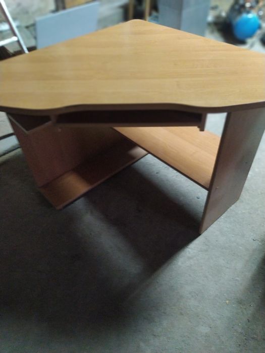 Biurko narożne solidne