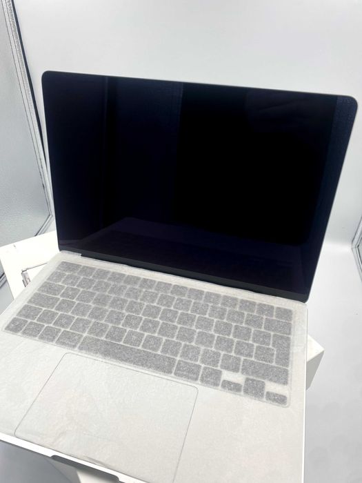 Ноутбук Apple MacBook Air 13" M2 16/256GB Silver (MC7V4) 2024