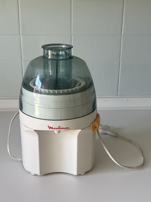 Máquina de sumos Vitafruit Moullinex