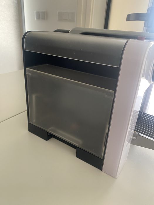 Máquina de Café Nespresso Krups – Avariada | Para Peças ou Reparação