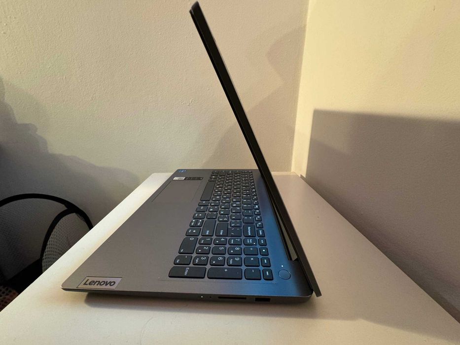 Lenovo IdeaPad 3 / i3 11 gen / 8GB RAM / SSD 256GB / FHD IPS 15"