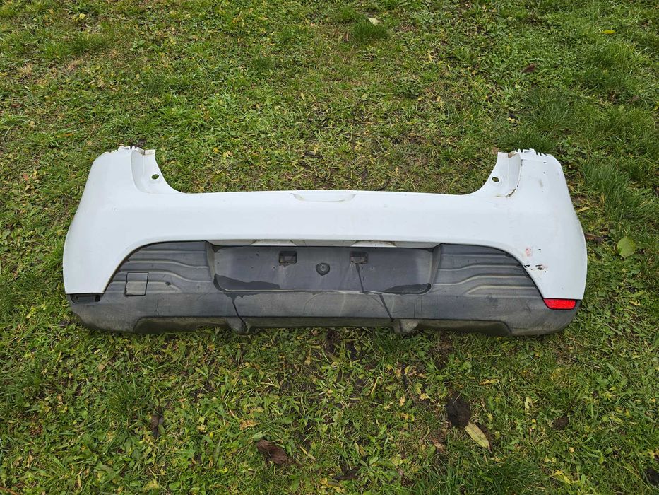 zderzak tył Renault Clio 4 IV